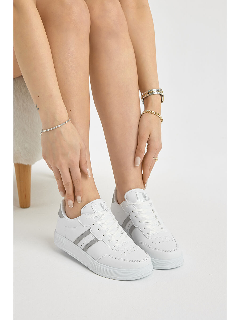 Unisex Beyaz Gri Kalın Faylon Hafif Taban Şeritli Bağcıklı Spor Ayakkabı-1