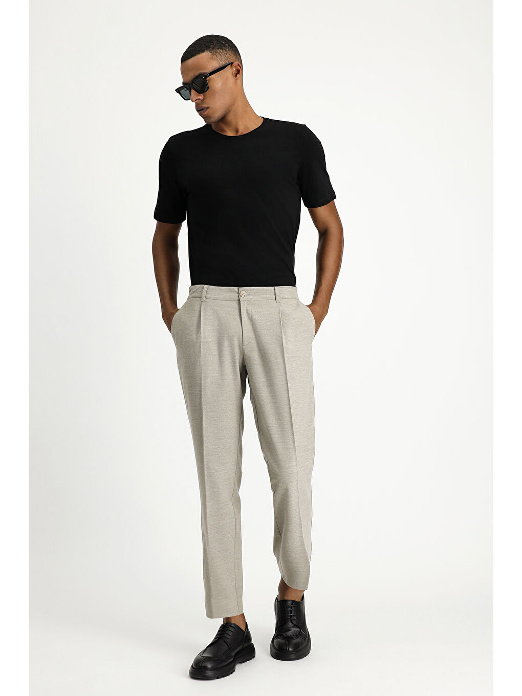 Bej Slim Fit Dar Kesim Elastanlı Pileli Klasik Kumaş Pantolon-1