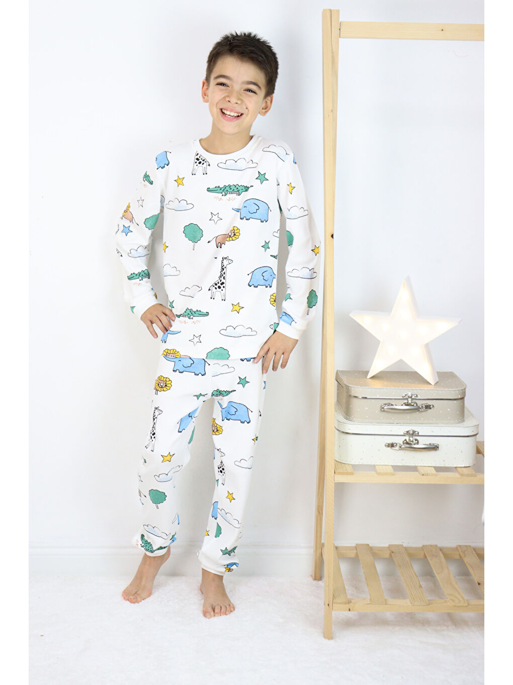 Harika KIDS Beyaz Erkek Çocuk Baskılı interlok Kumaş Uzun Kollu Pijama Takımı - 4