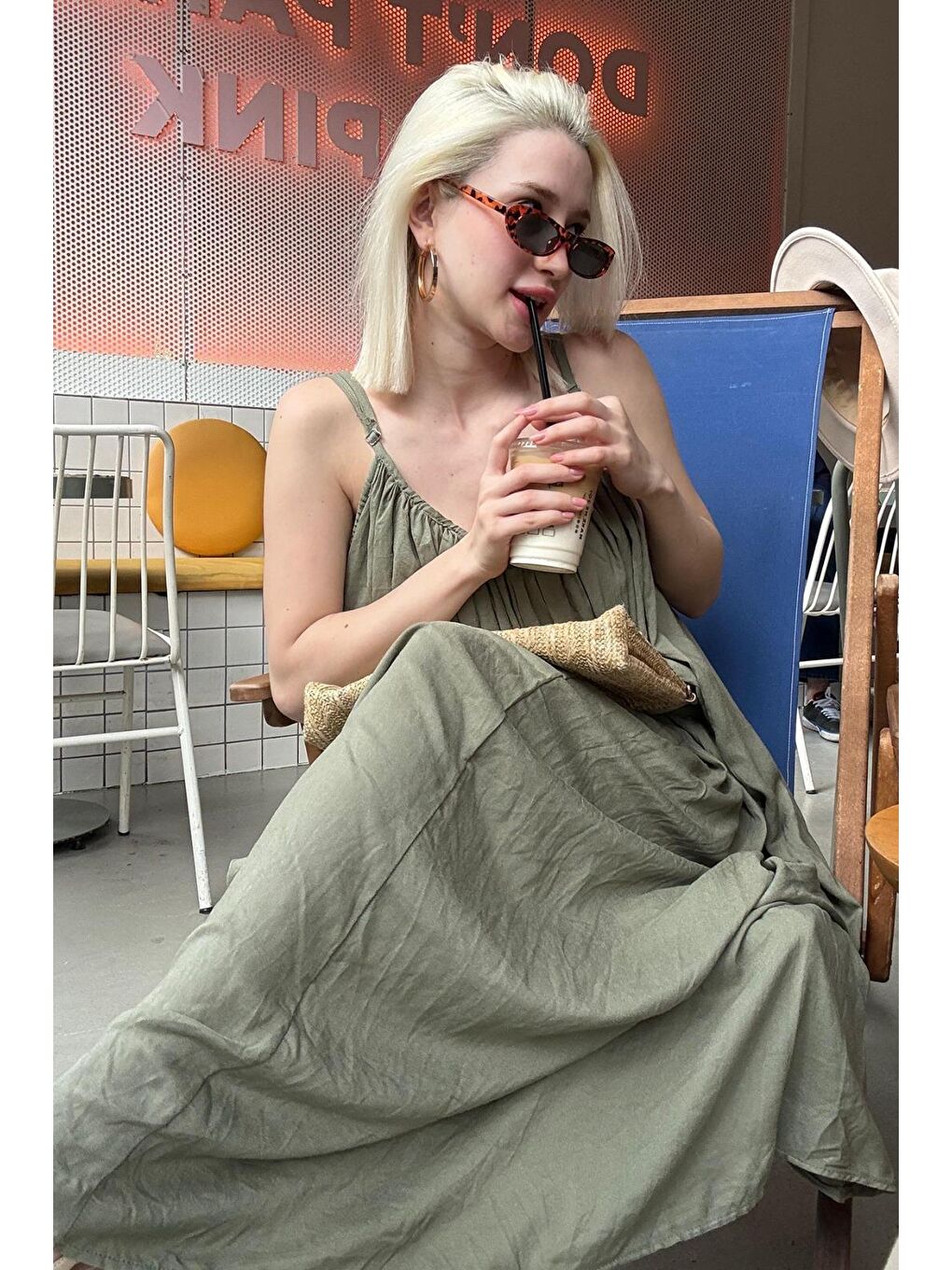 Yeşil Halter Yaka Yırtmaç Detaylı Desenli Uzun Elbise Mg2162-2