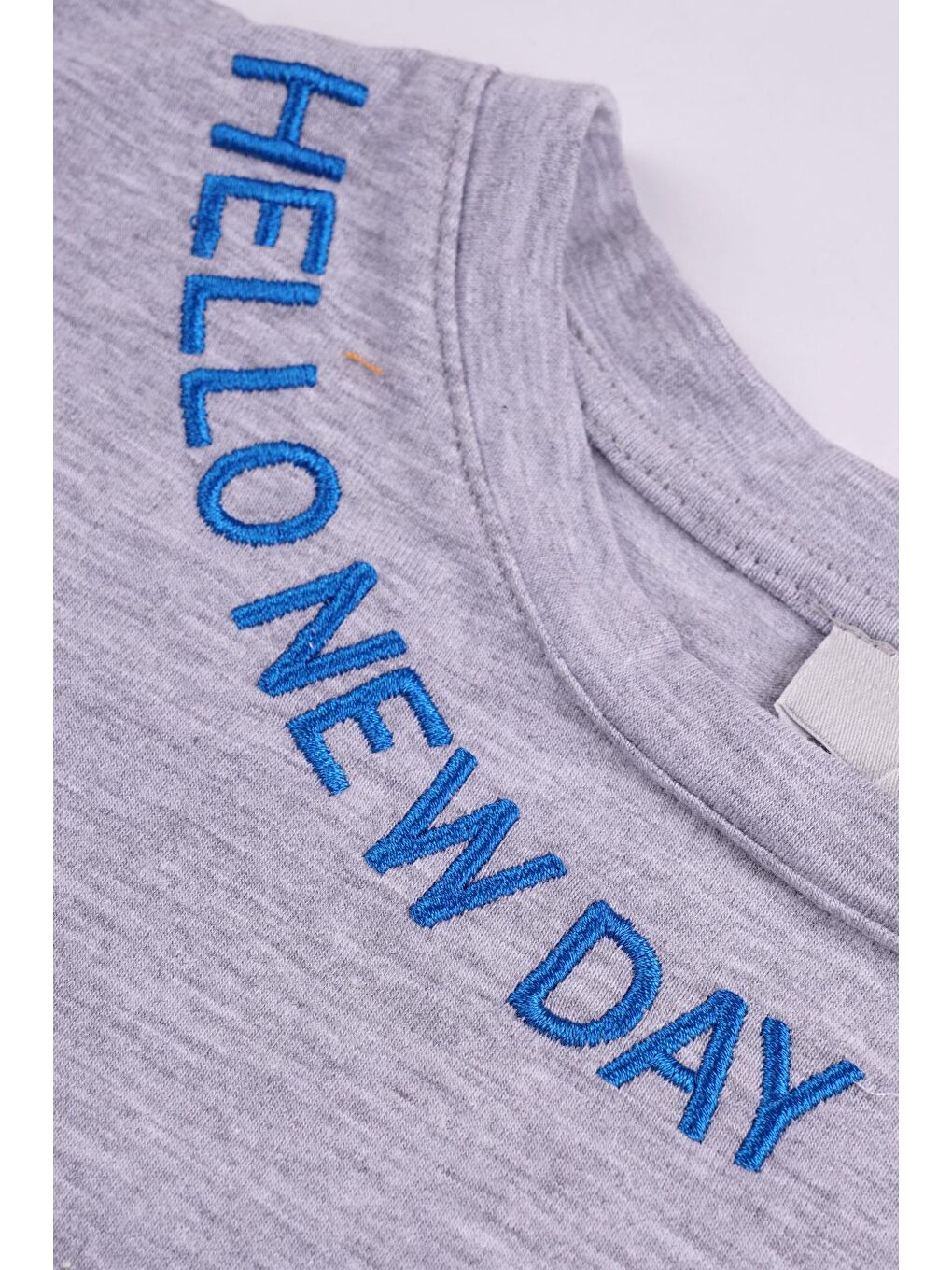 Bisiklet Yaka Kısa Kol Hello New Day Yazılı Gri Melanj Renk Kız Çocuk Tshirt-2