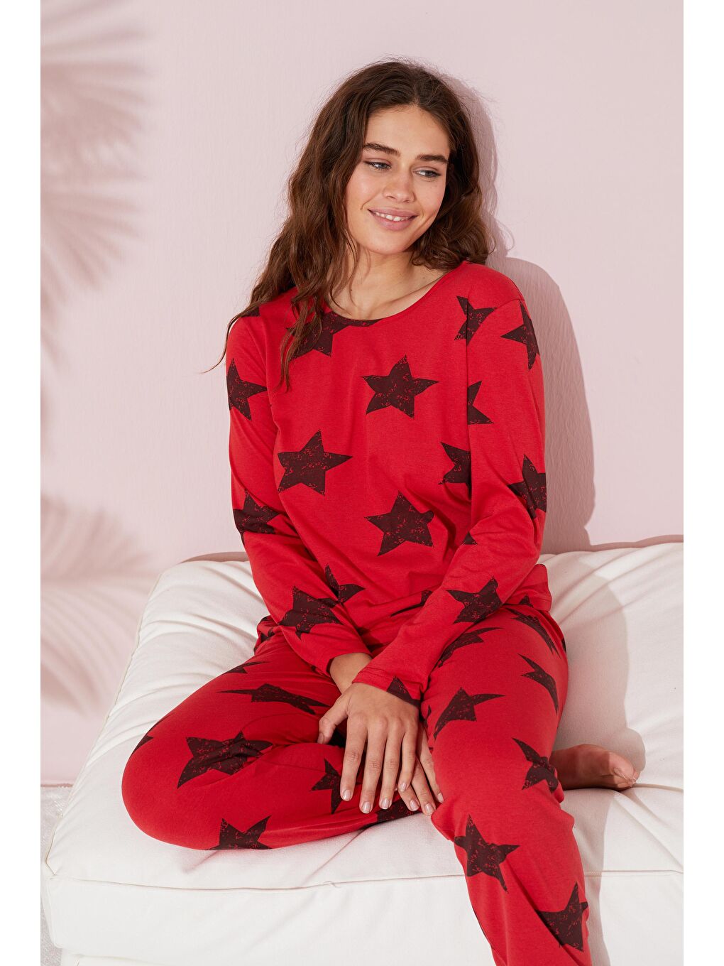 Kırmızı Siyah Yıldız Desenli Pamuklu Pijama Takımı
