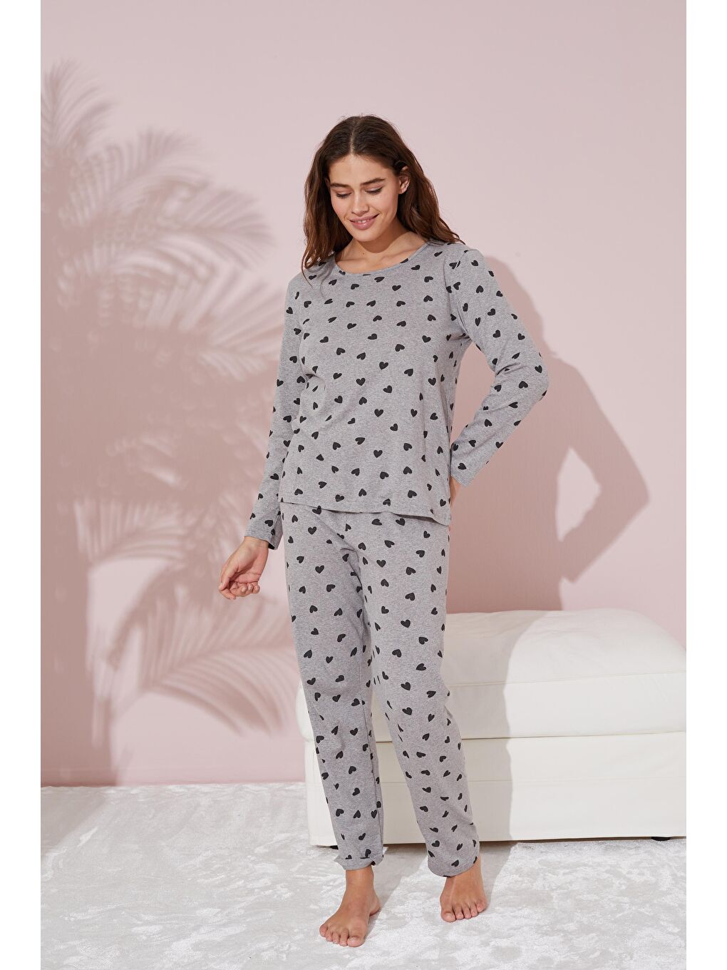 Gri Kalp Desenli Pamuklu Pijama Takımı-1