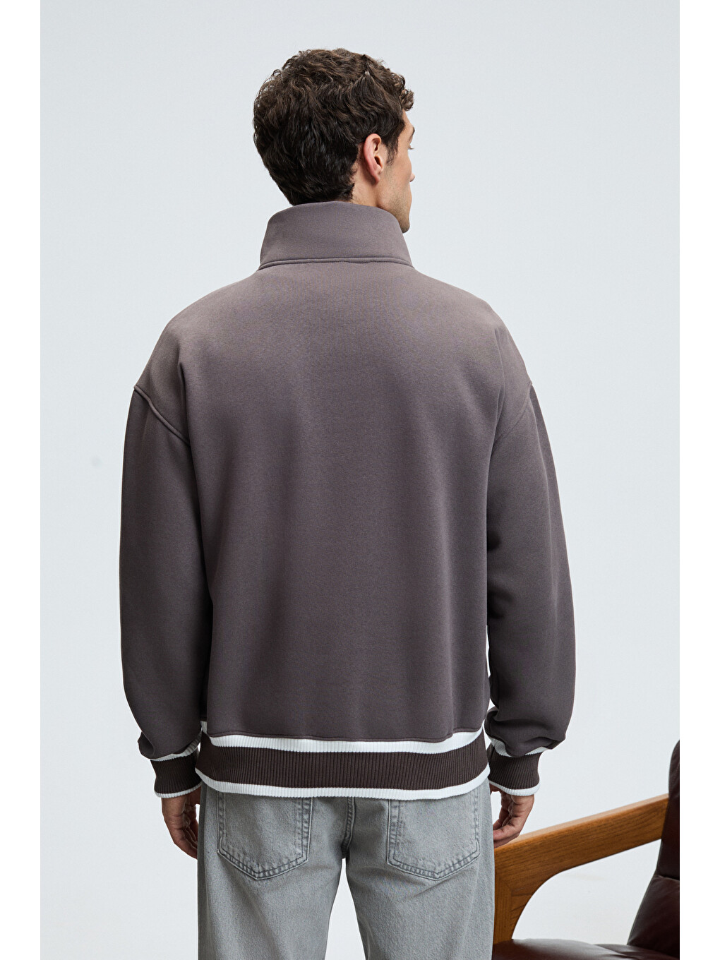 Gri Plata Erkek Yarım Fermuarlı Kanguru Cepli Etek Ve Kolda Triko Detay Relaxed Fit Füme Sweatshirt-5