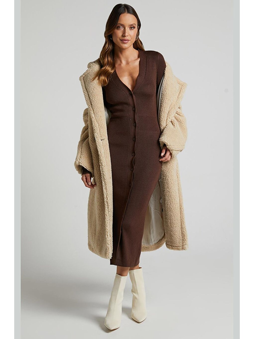 Kahverengi Düğmeli V Yaka Uzun Triko Elbise Mg1703-1