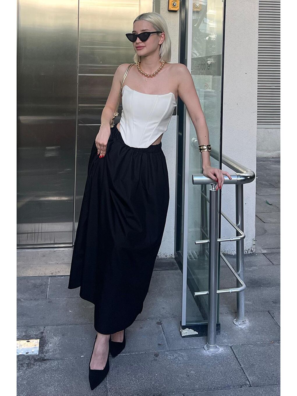 Siyah Basic Beli Lastikli Astarlı Cep Detaylı Midi Etek Mg2154