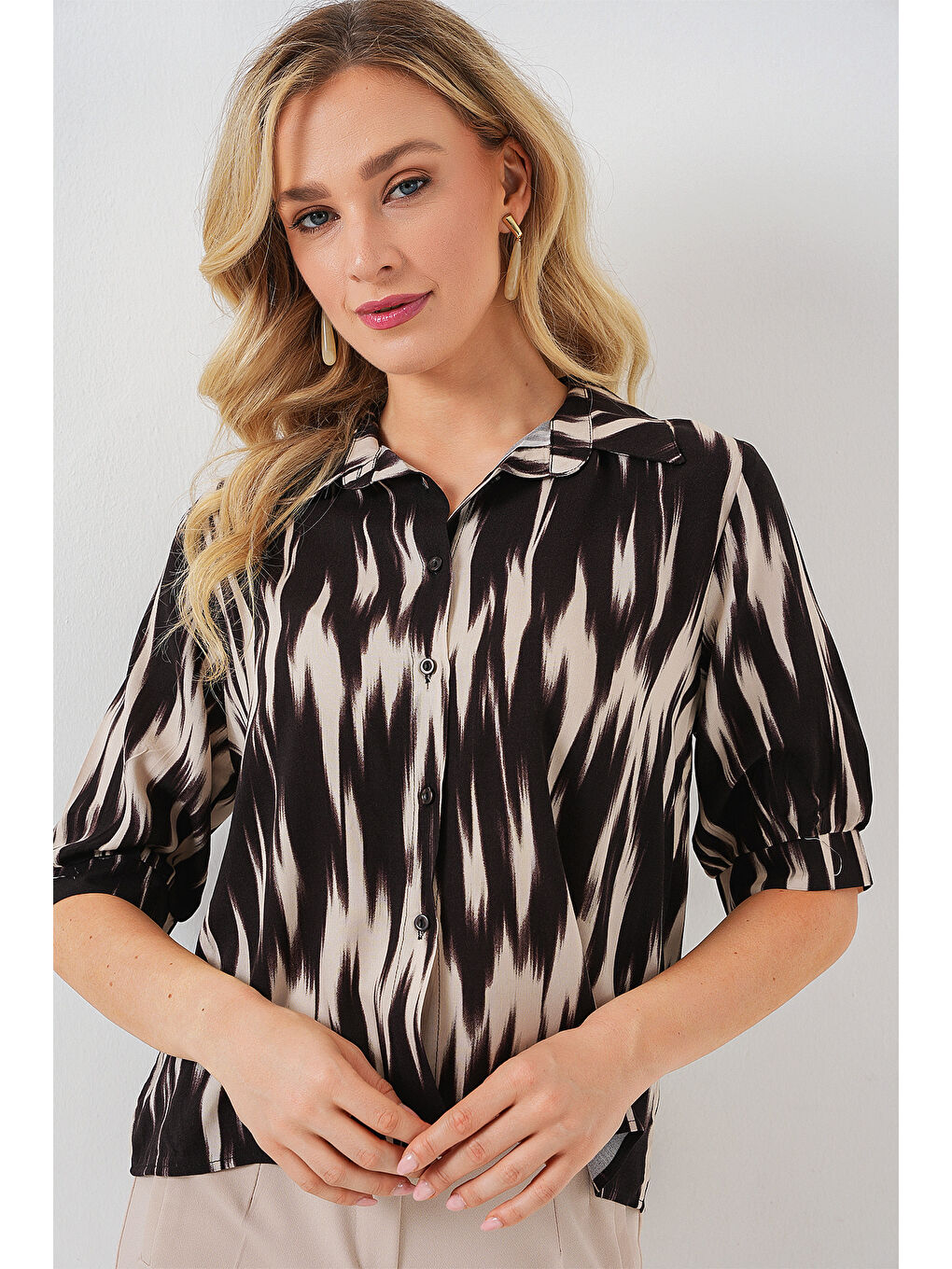 Kadın Desenli Kısa Kol Crop Gömlek 20337 - Siyah-2