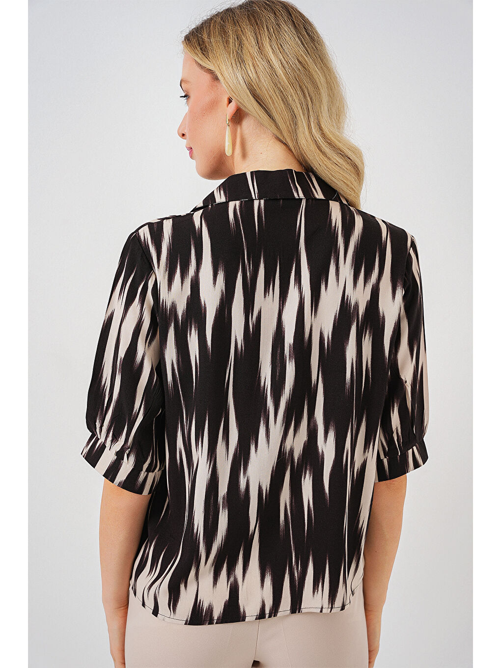 Kadın Desenli Kısa Kol Crop Gömlek 20337 - Siyah-5