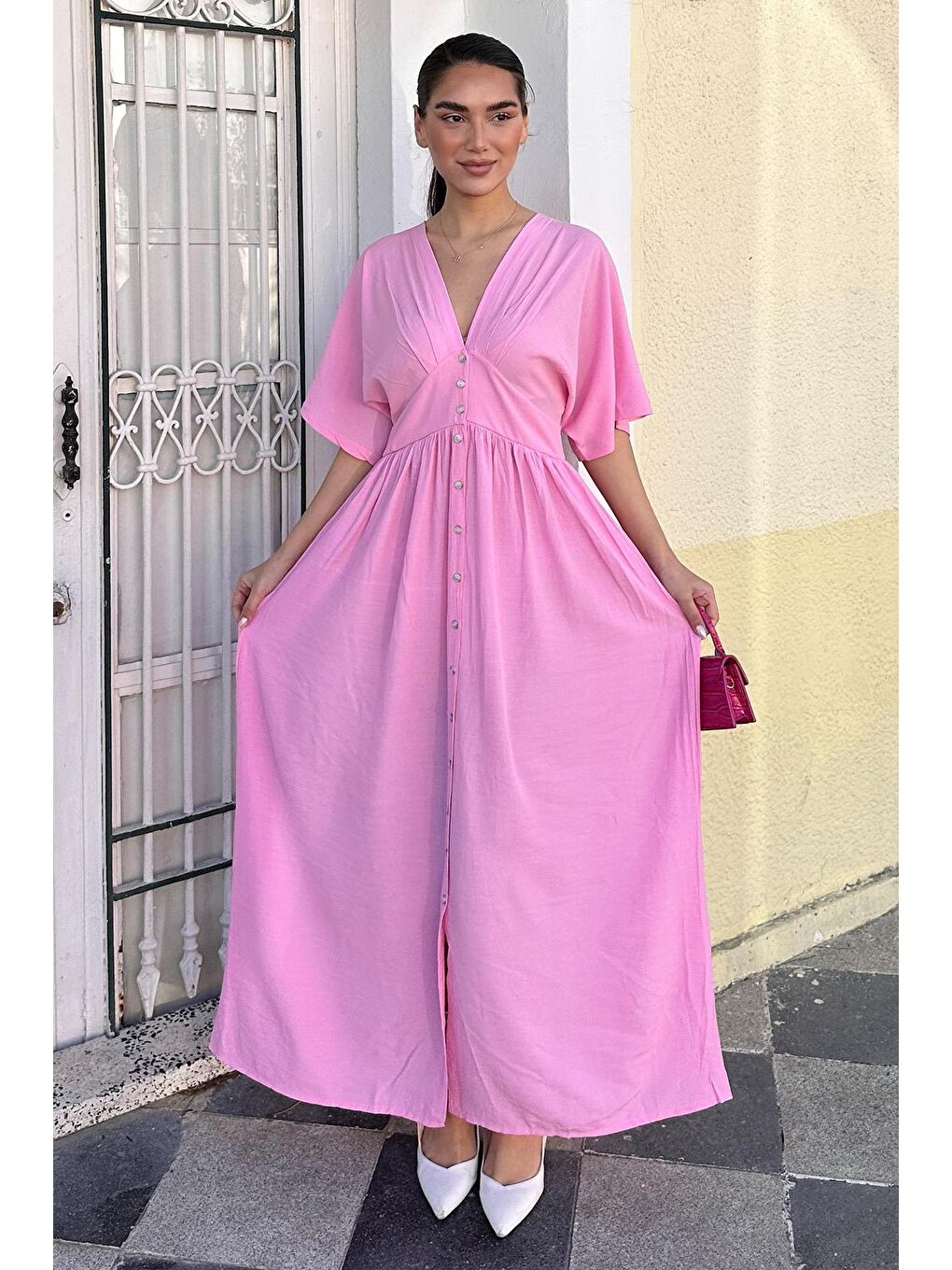 Pembe V Yaka Düğmeli Elbise Mg2339