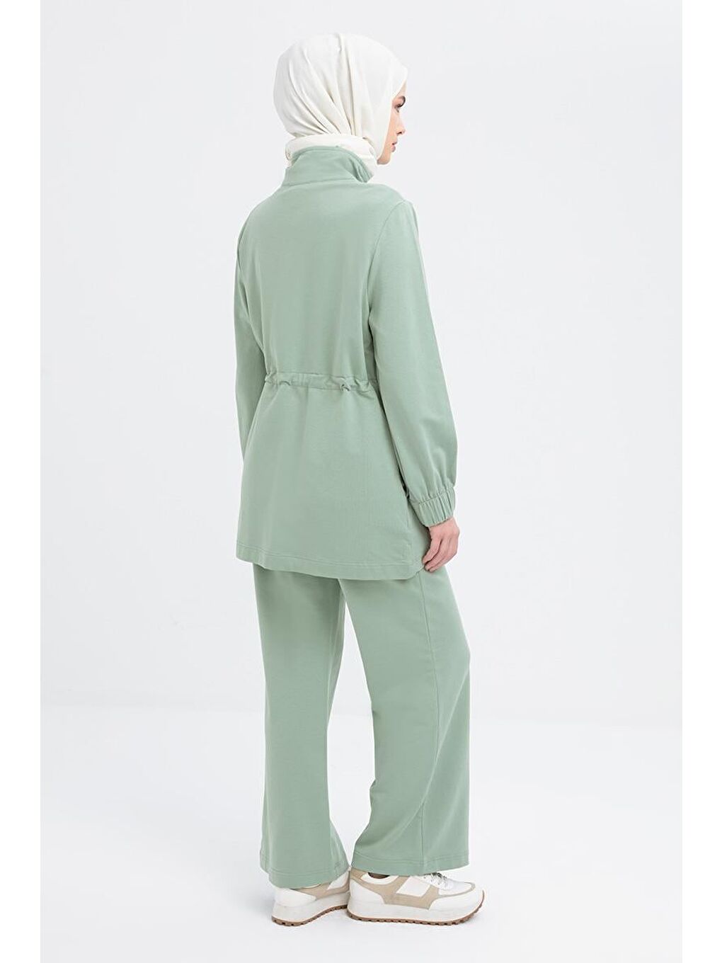 Yeşil Defne-Belden Büzgülü Fermuarlı Eşofman Takımı-3
