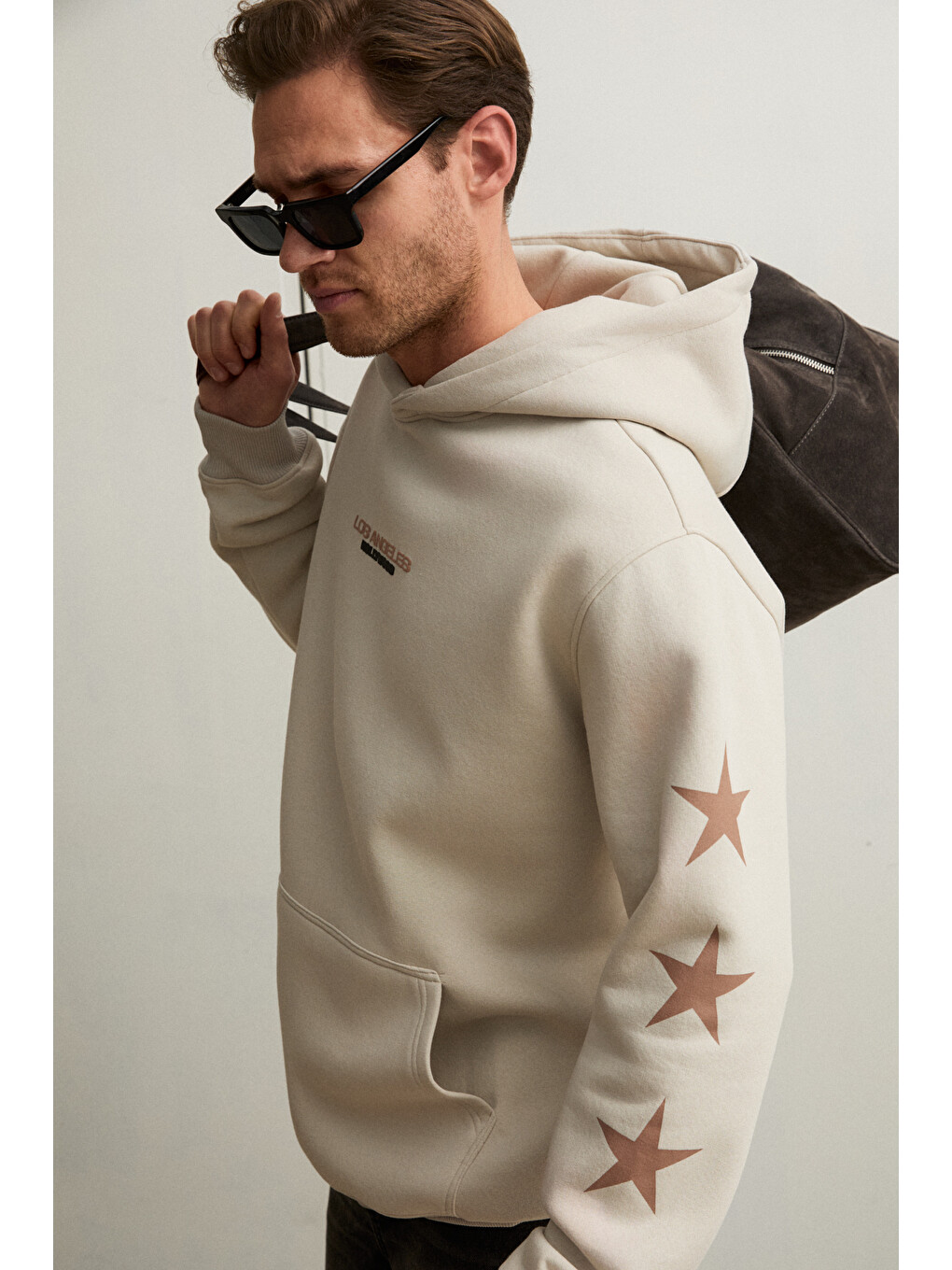 Bej Tuxon Erkek Yumuşacık İçi Polarlı Baskı Detaylı Kangru Cepli Regular Taş Sweatshirt-3