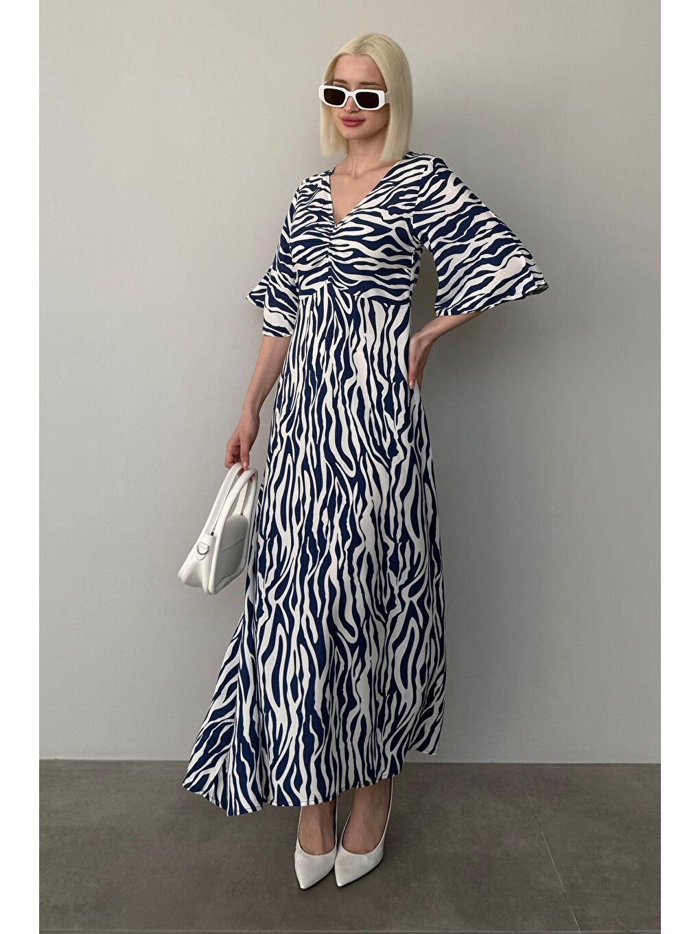 Lacivert Zebra Desenli V Yaka Yarım Kollu Elbise Mg2394-2