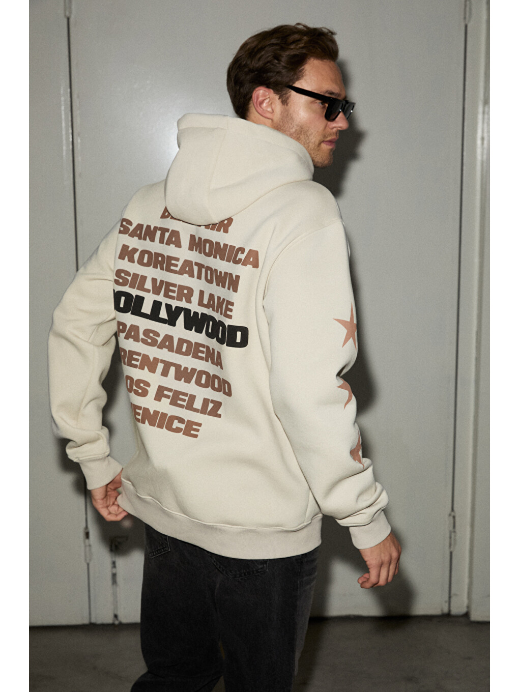 Bej Tuxon Erkek Yumuşacık İçi Polarlı Baskı Detaylı Kangru Cepli Regular Taş Sweatshirt-4