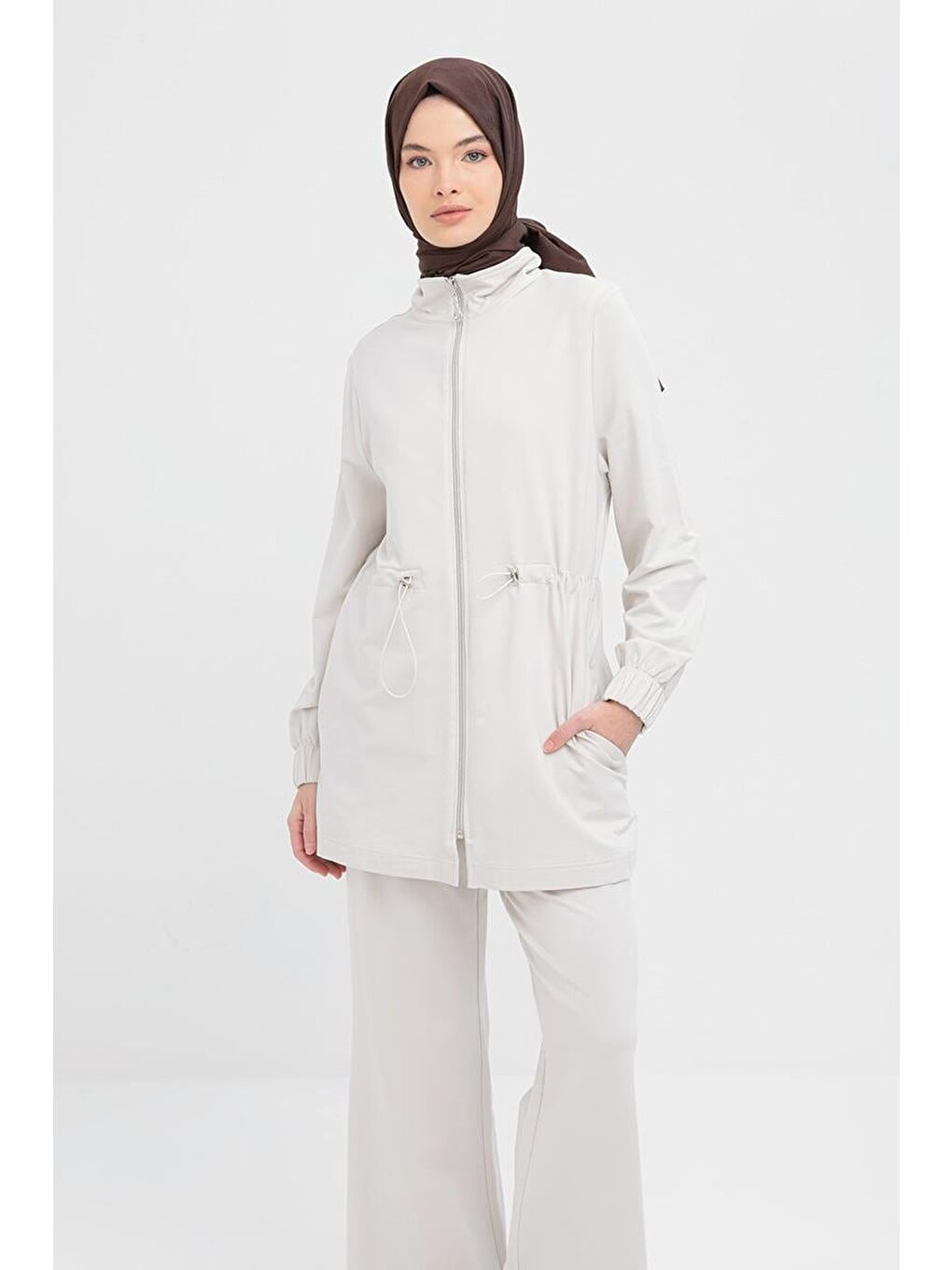 Bej Taş-Belden Büzgülü Fermuarlı Eşofman Takımı