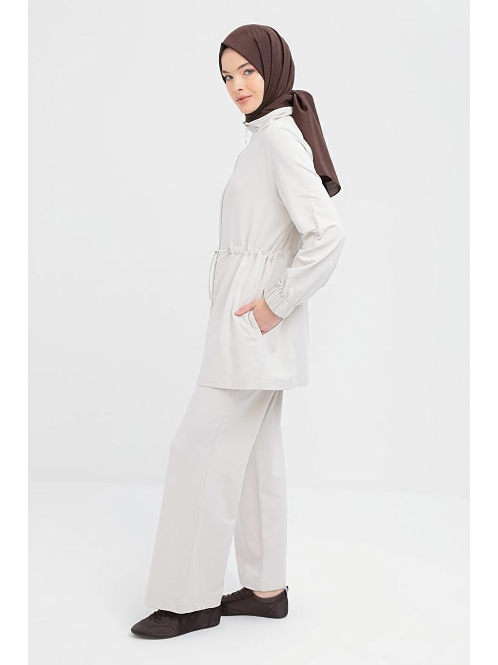 Bej Taş-Belden Büzgülü Fermuarlı Eşofman Takımı-2