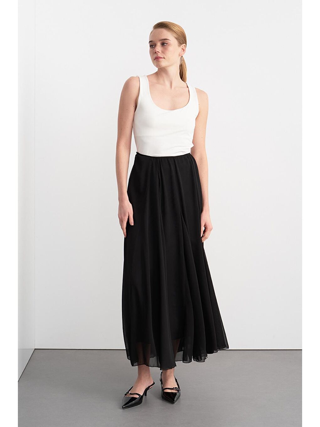 Eva Parçalı Uzun Etek Siyah-2