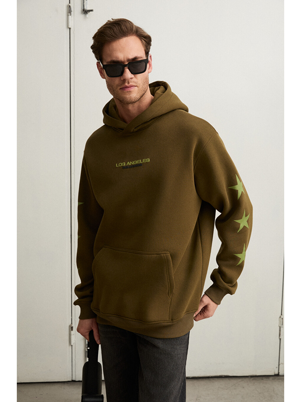 Tuxon Erkek Yumuşacık İçi Polarlı Baskı Detaylı Kangru Cepli Regular Haki Sweatshirt-5