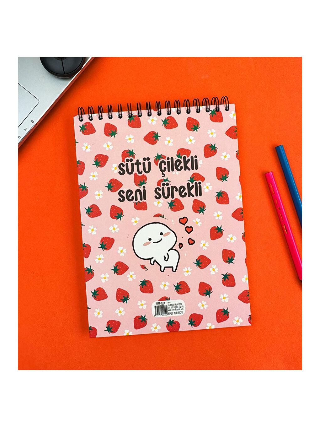 BAM HEDİYELİK EŞYA Karışık Sütü Çilekli 30x21cm A4 Sketch Book   Eskiz Defteri   270 gr   34 Yaprak - 1