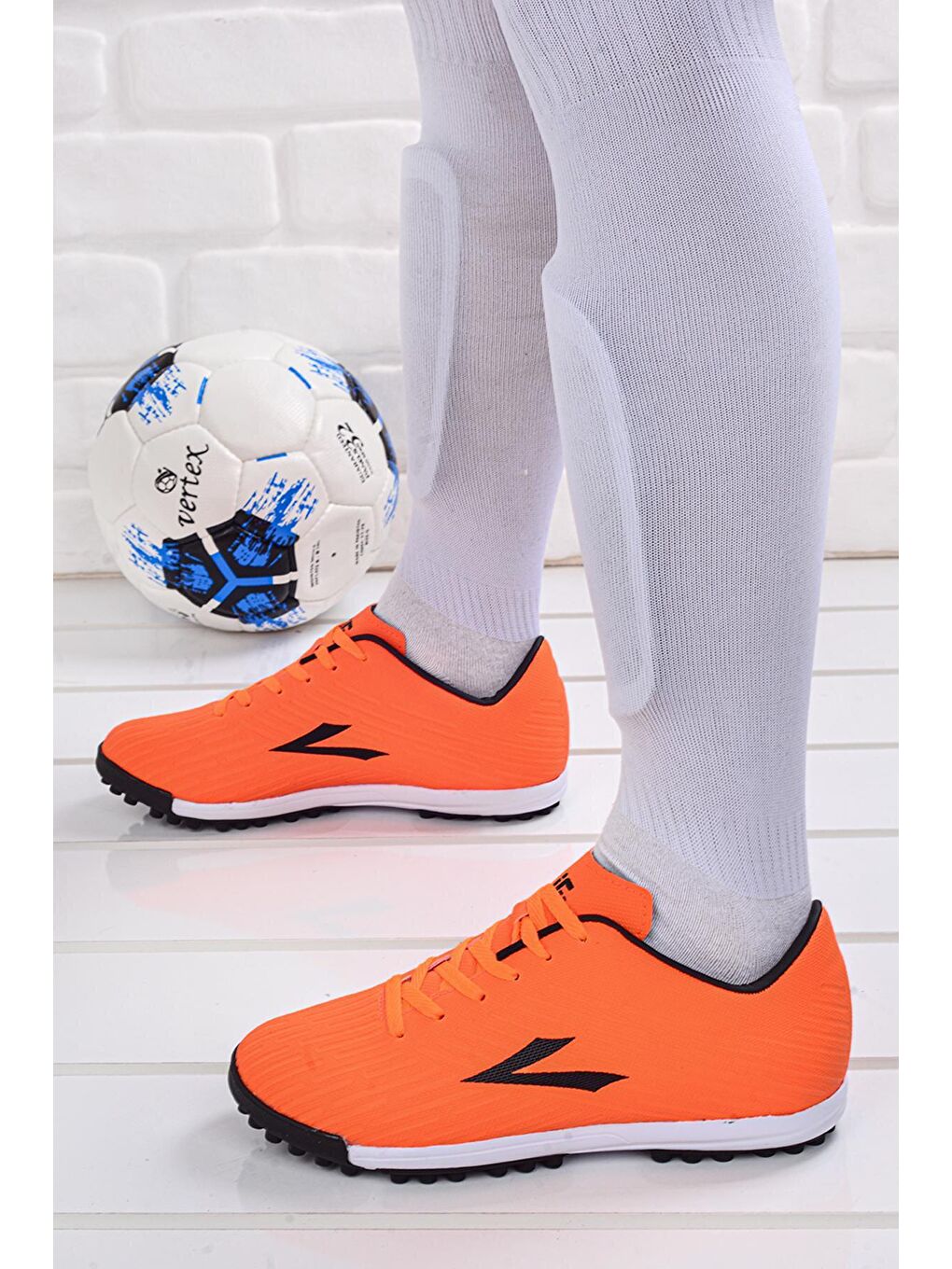 Turuncu Aras HM Halı Saha Erkek Spor Futbol Ayakkabısı-1