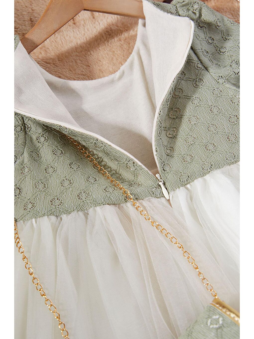 Yeşil İnci Şeritli Çantalı Kız Çocuk Tüllü Abiye Elbise 17253-3