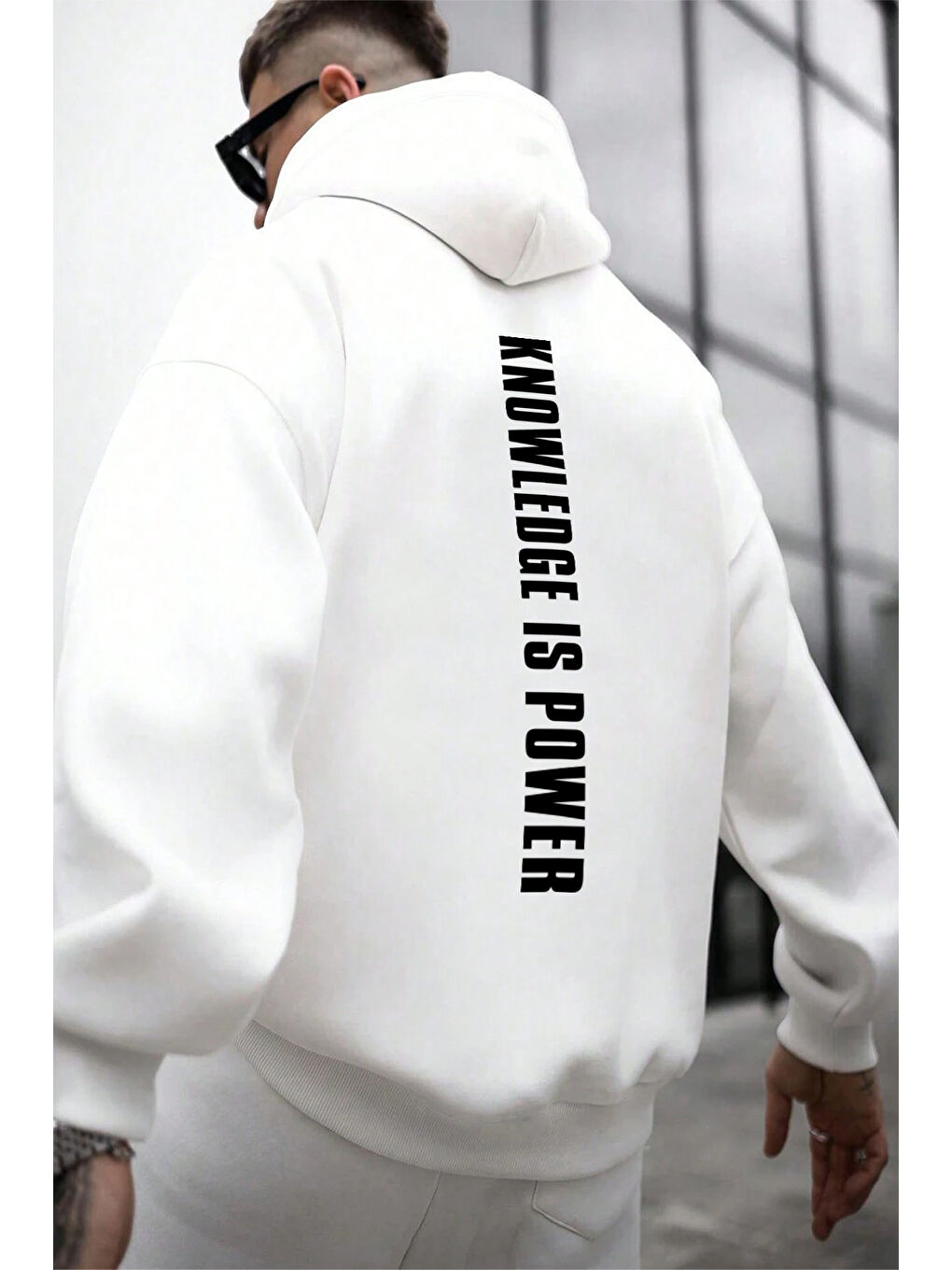 uyguntarz Beyaz Knowledge is Power Baskılı Oversize Sweatshirt