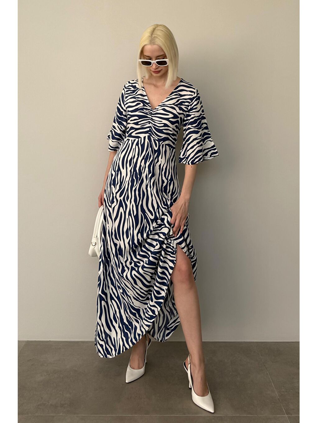Lacivert Zebra Desenli V Yaka Yarım Kollu Elbise Mg2394-3