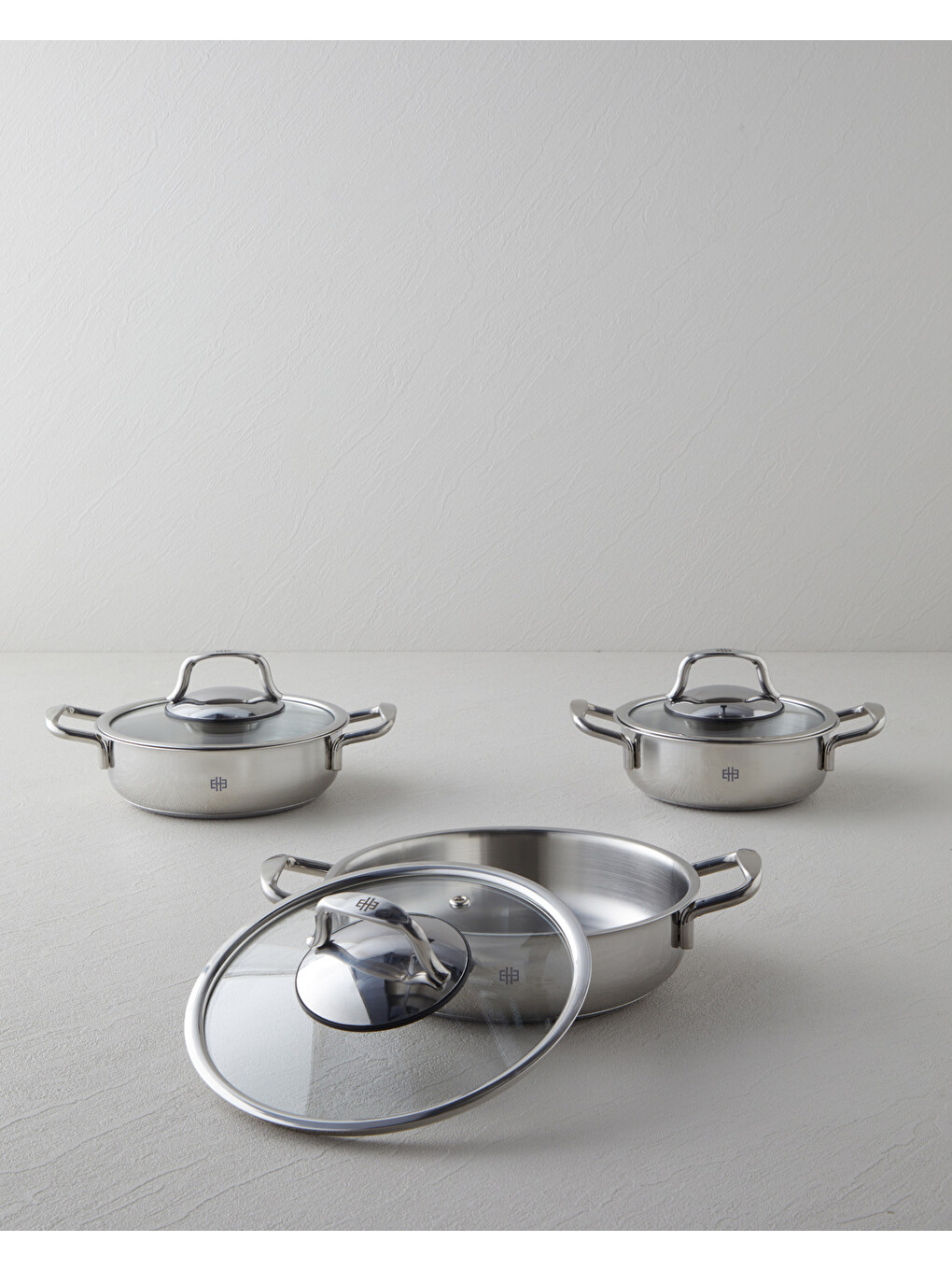 Gri Glow Çelik Cam Kapaklı Sahan 14x5 Cm Silver-5