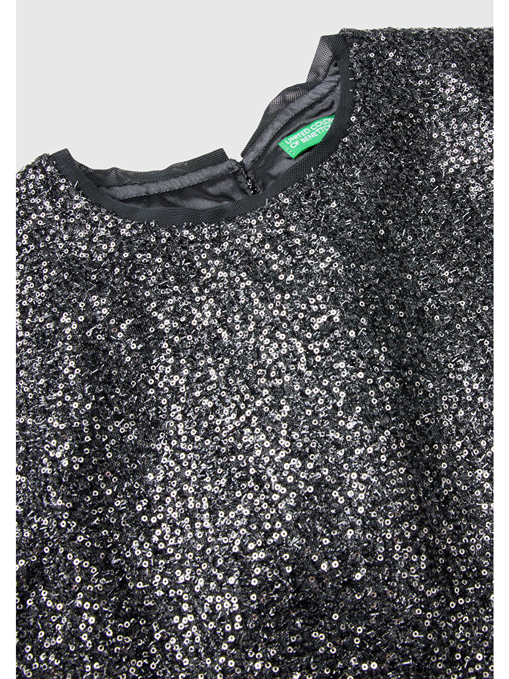 Kız Çocuk Siyah Tamamı Desenli Arkası Damla Detaylı Kısa Kollu Bluz-2