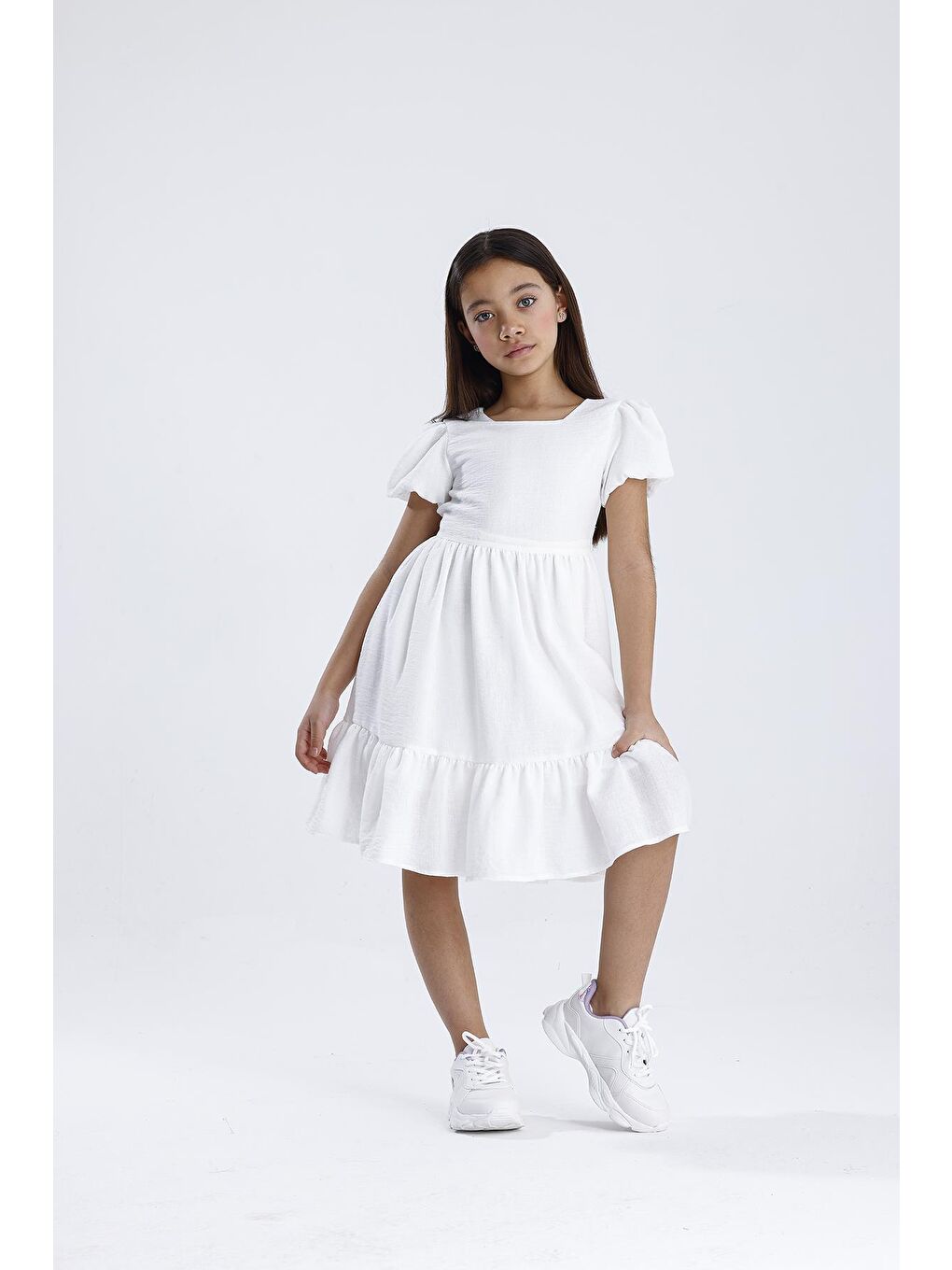 Beyaz Balon Kol Desenli Elbise-2