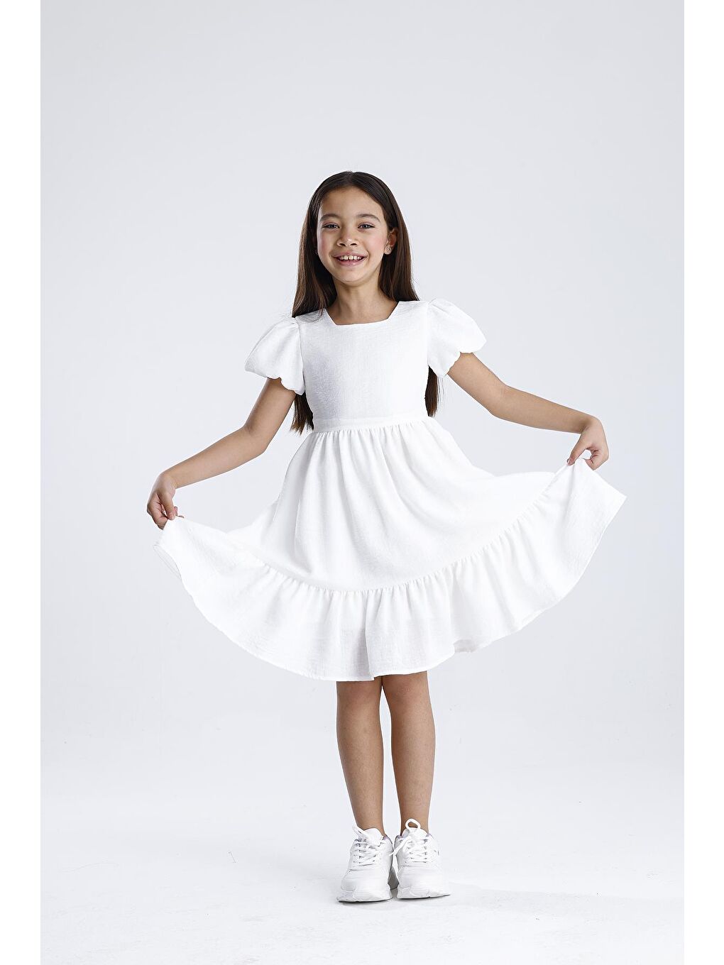 Beyaz Balon Kol Desenli Elbise-4