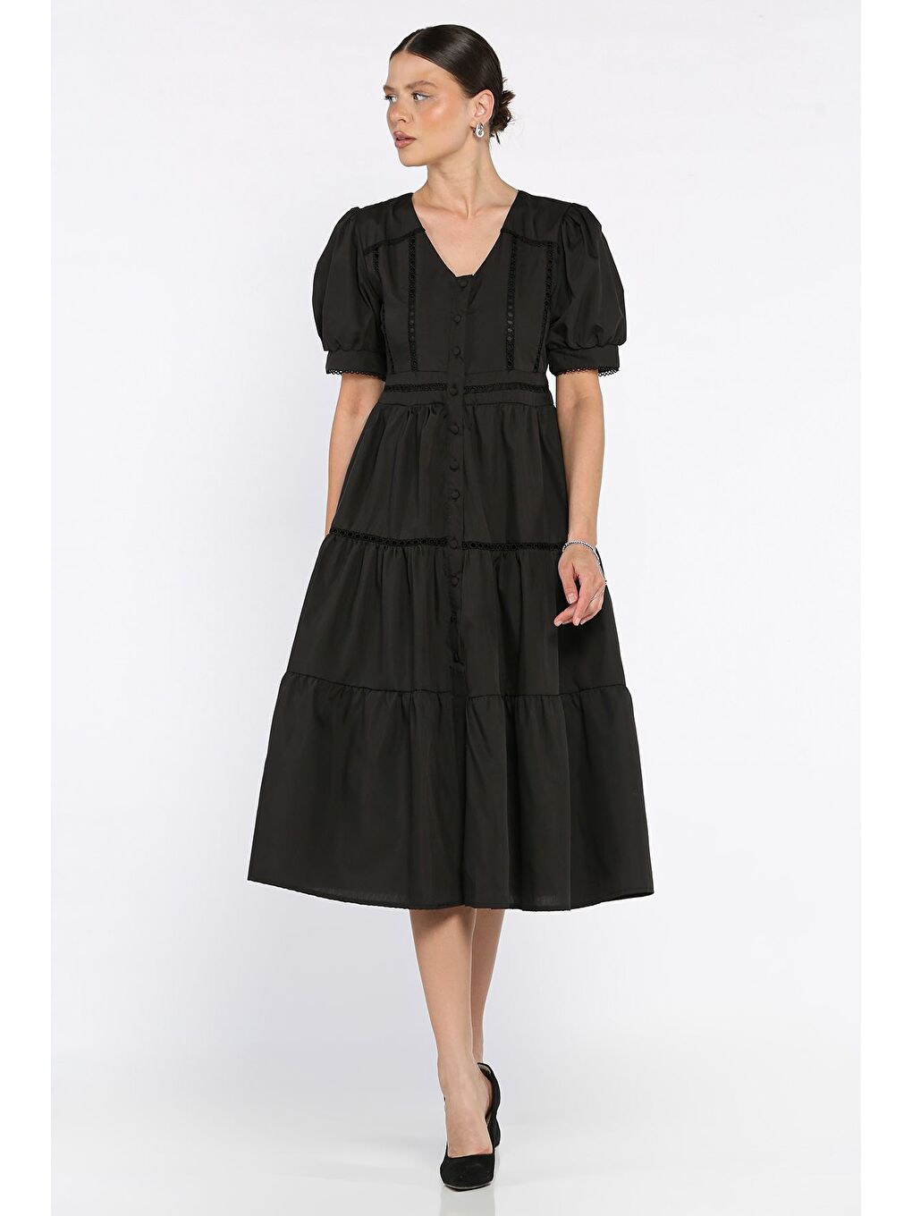 Siyah Kadın Boydan Düğmeli V Yaka Fırfırlı Balon Kol Elbise-1