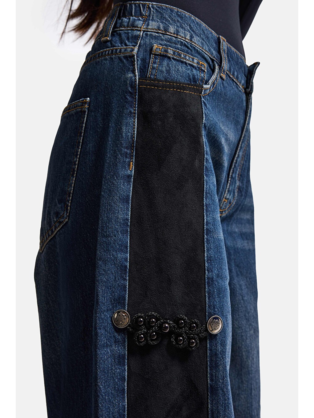 Kadın Mavi Straight Fit Süet Detaylı Özel Tasarım Napolyon Denim Jean-2