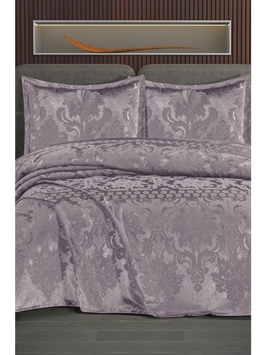 Violetta Şönil Çift Kişilik Yatak Örtüsü 240x260 cm Lila