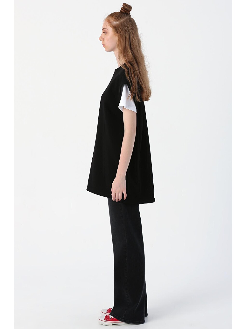 Siyah Oversize Pamuklu Yırtmaç Detaylı Basic Süveter-2