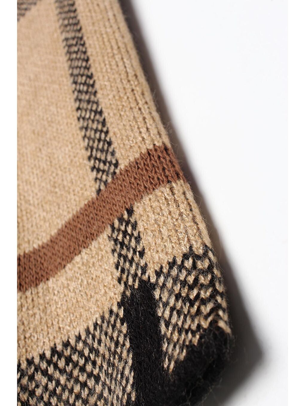 Siyah Büyük Ekose Desenli Triko Hırka-3