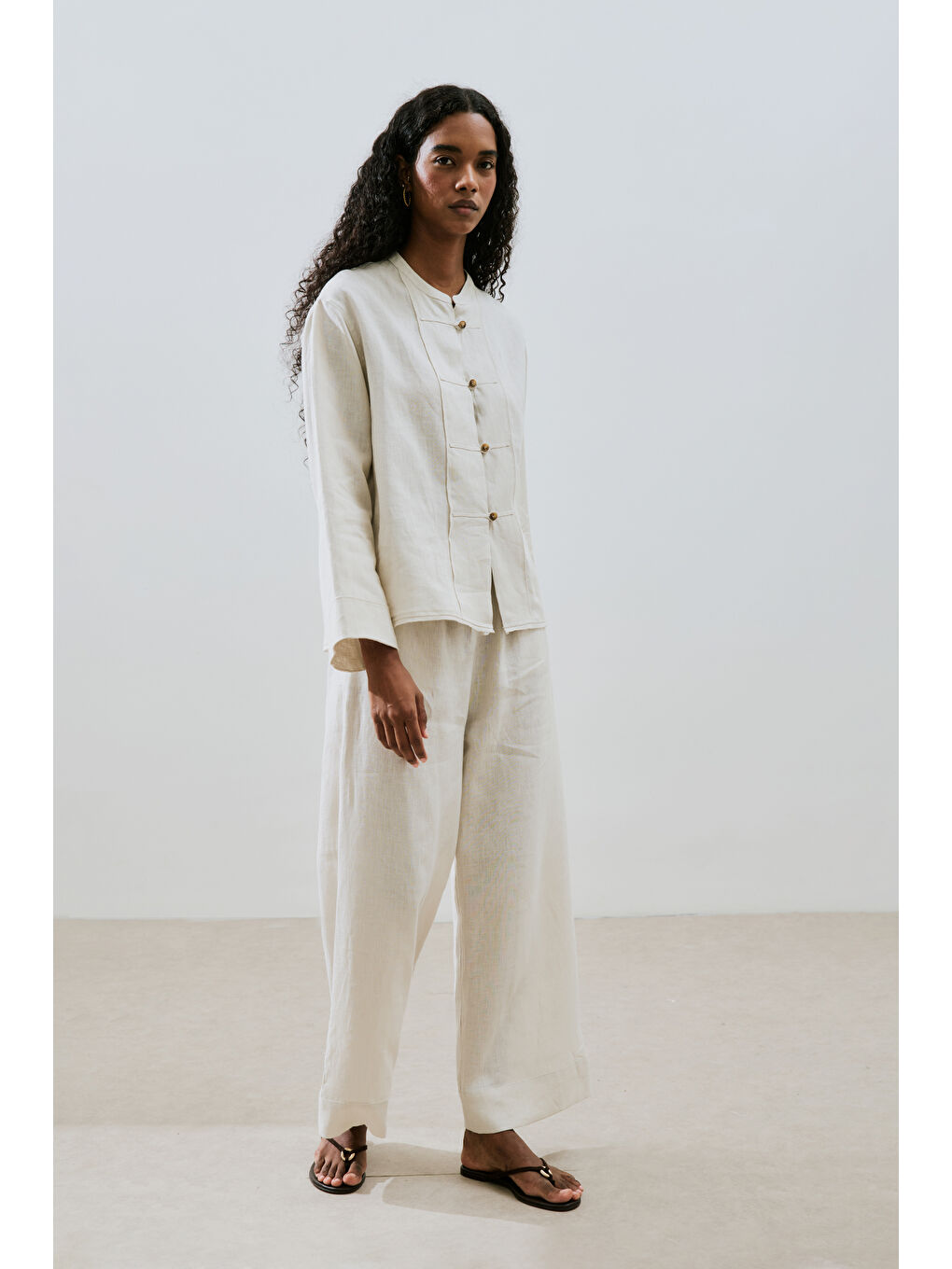 Bej Keten Önden Düğmeli Gömlek Taş-3