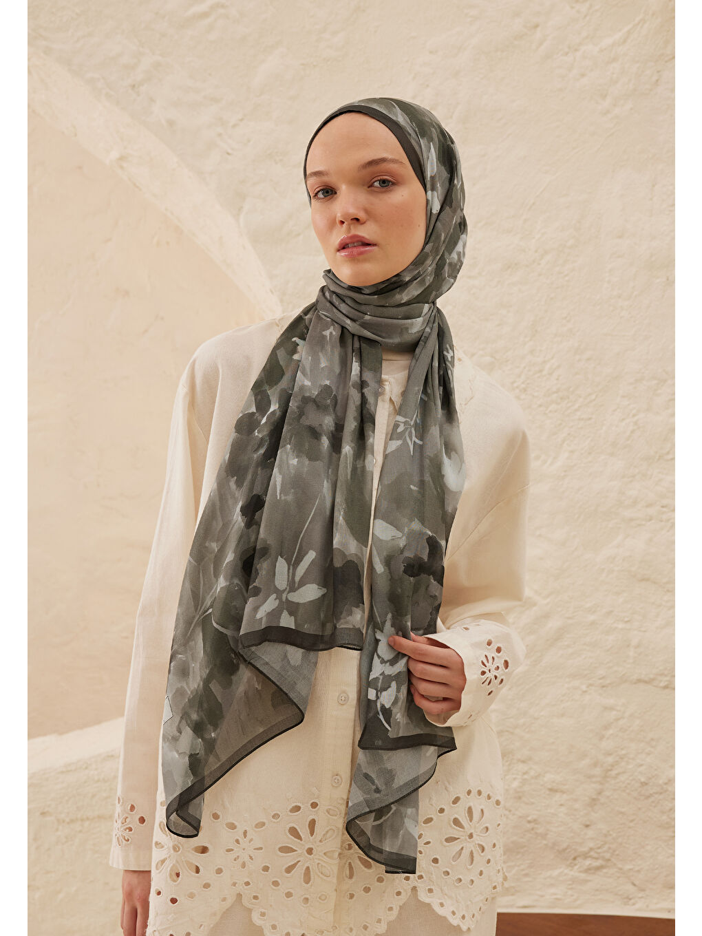 Gri Lizzy Desen Rami Şal Füme-1