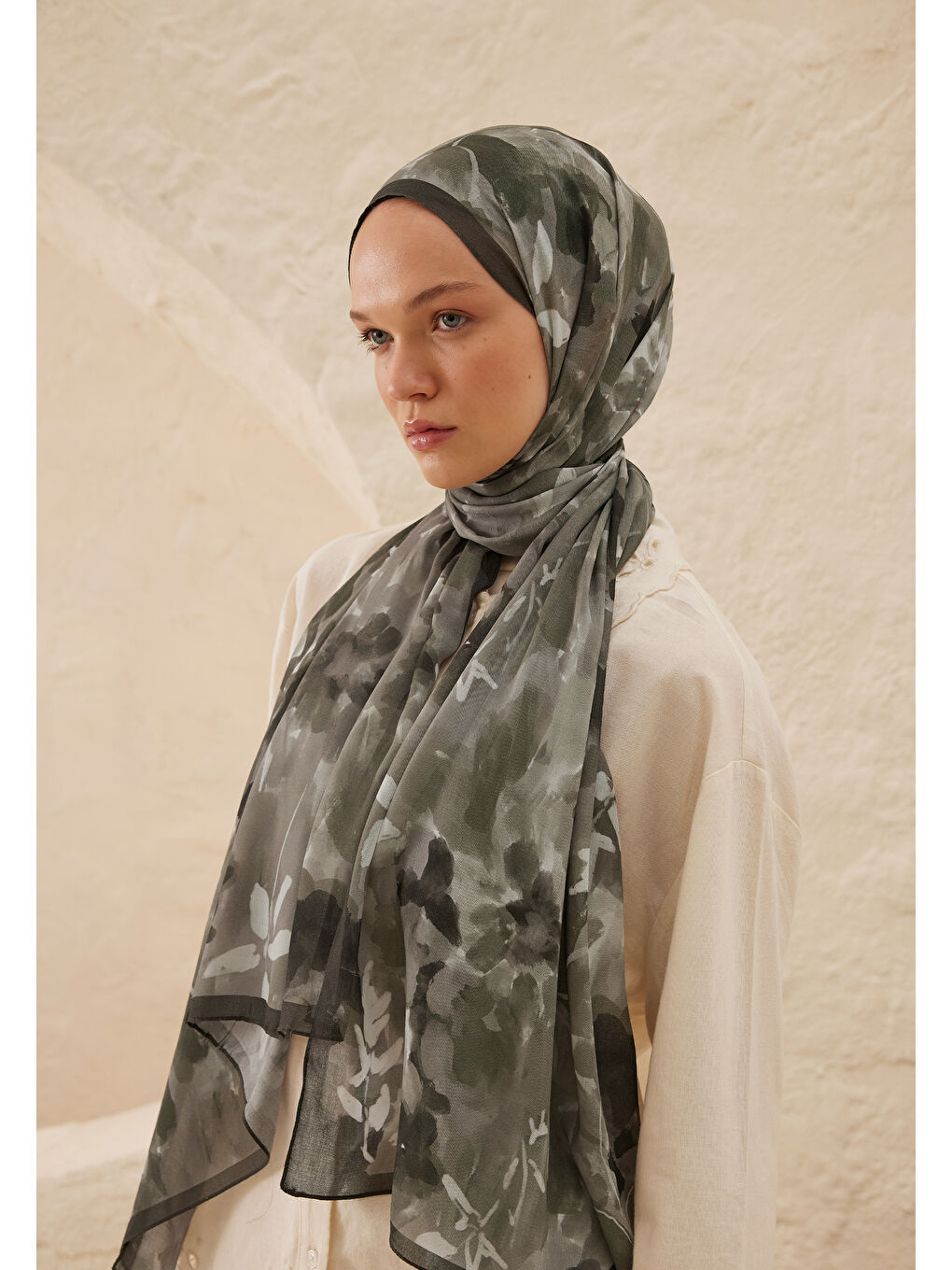 Gri Lizzy Desen Rami Şal Füme-3