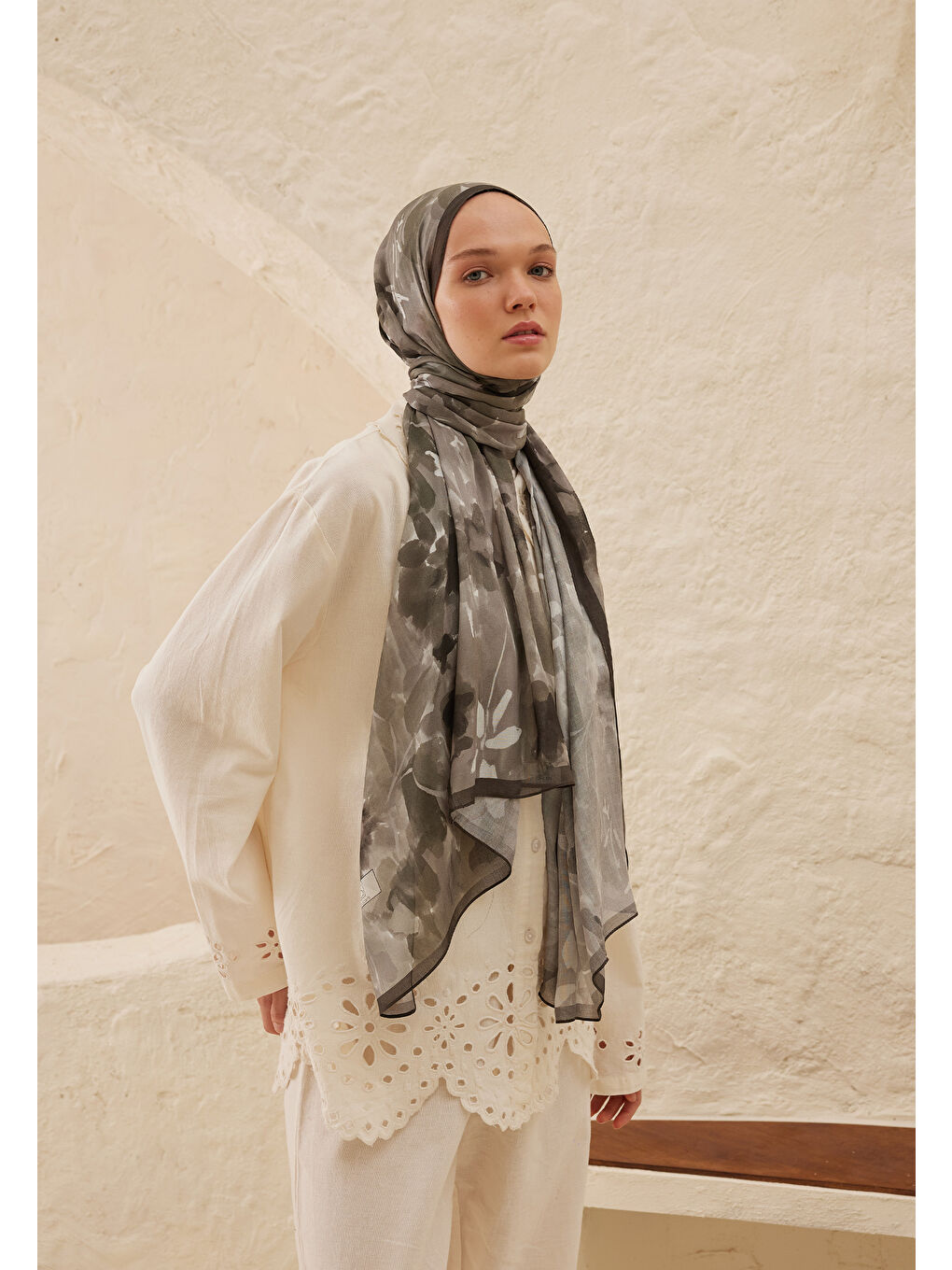 Gri Lizzy Desen Rami Şal Füme-4