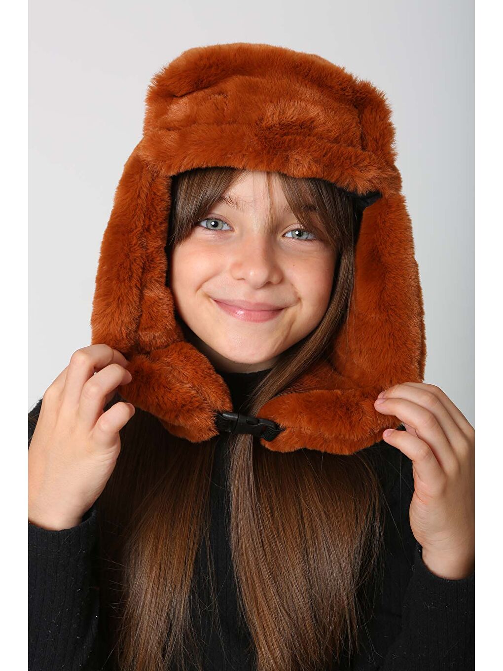 Kahverengi Çocuk Çıtçıtlı Kürklü Kulaklıklı Pelüş Bere Şapka RKŞ Ç 03 Kiremit