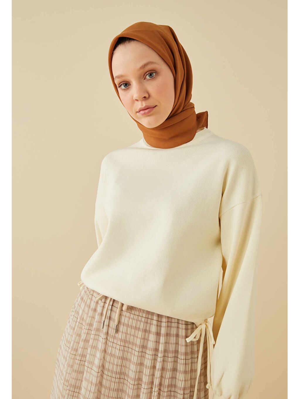 Kahverengi Pamuk İpek Eşarp Sıcak Kahve