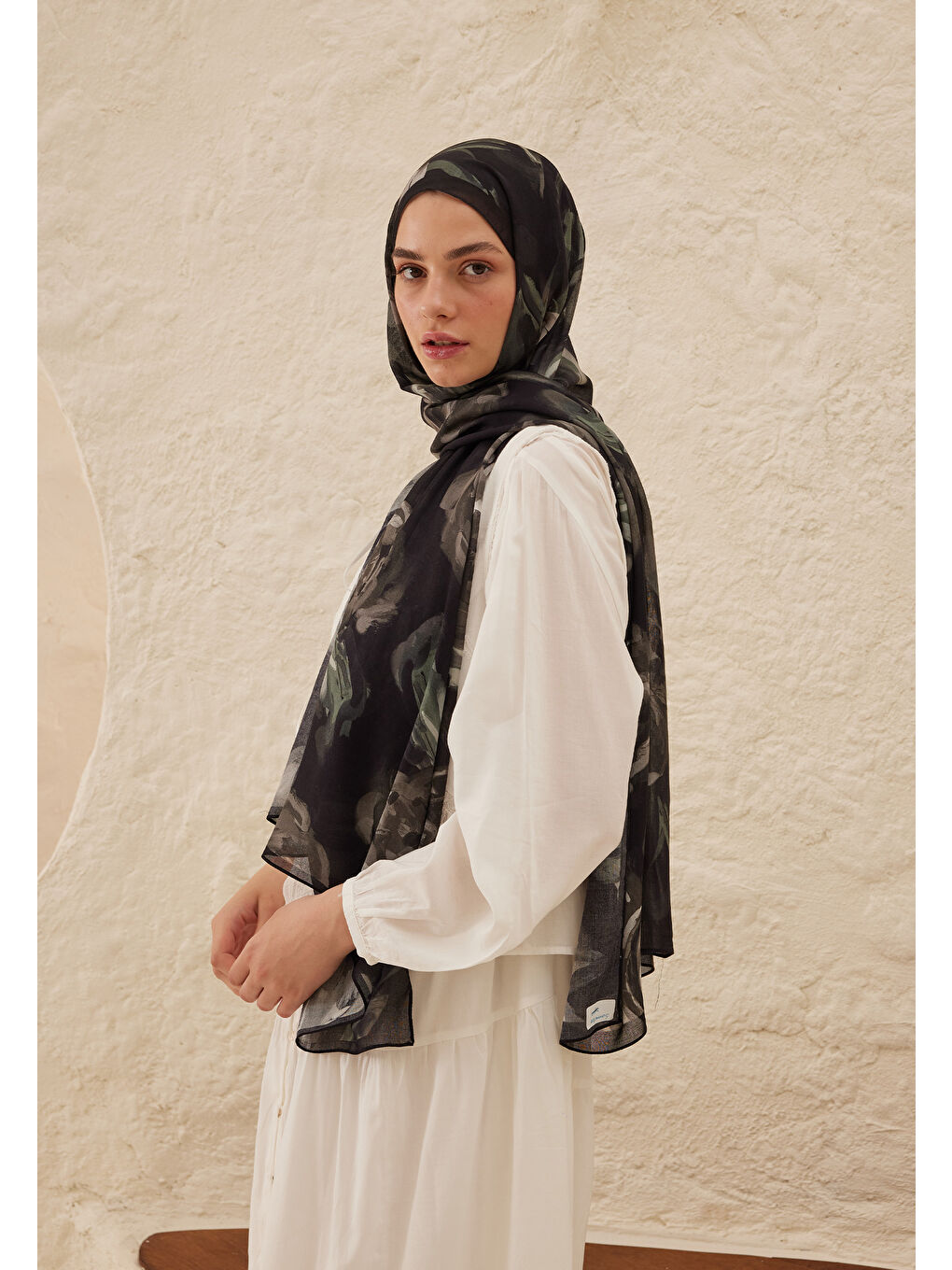 Summer Rose Desen Rami Şal Siyah-2