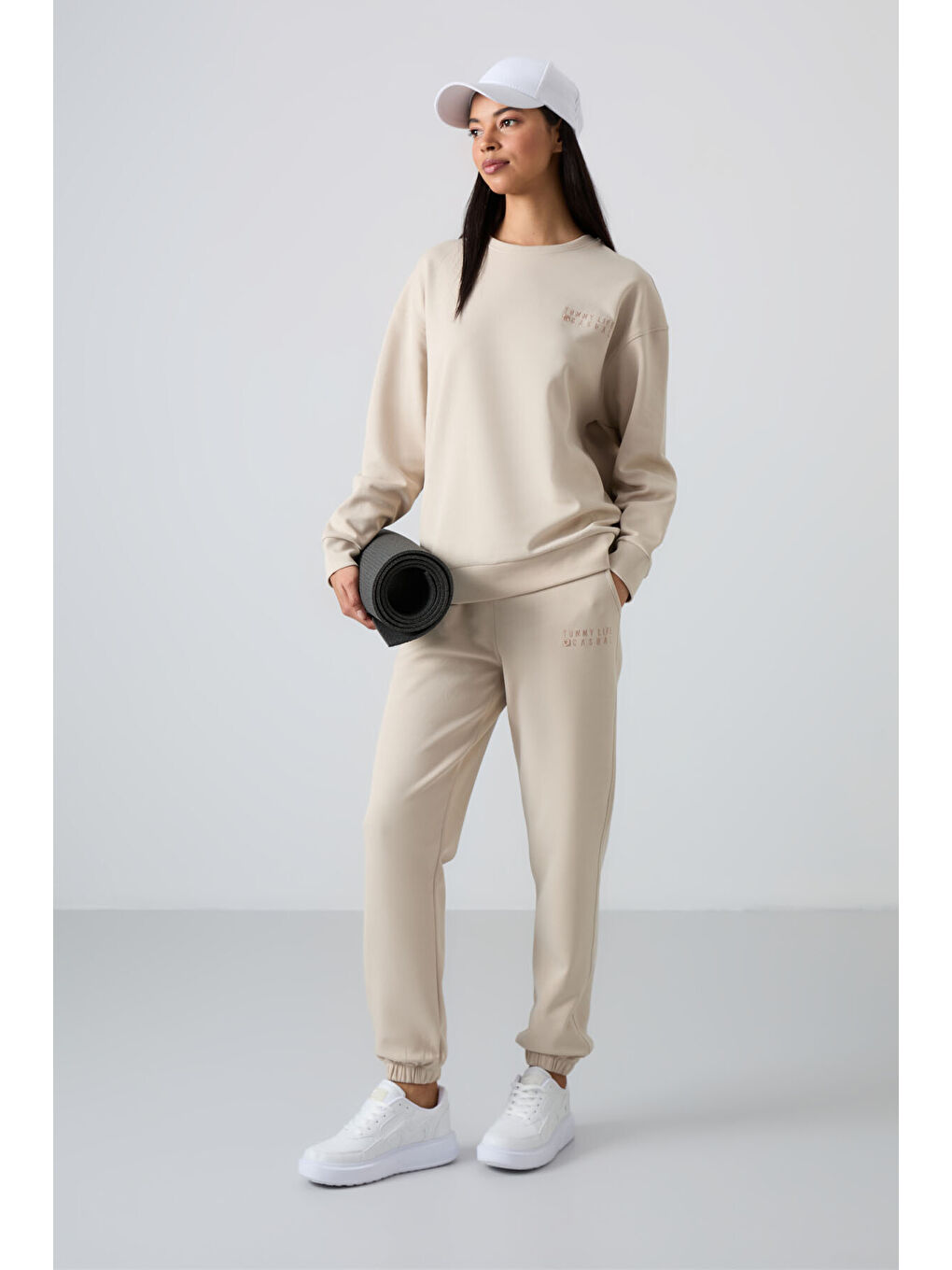 Bej Bisiklet Yaka Oversize Lastik Paça Kadın Eşofman Takımı - 95287-2