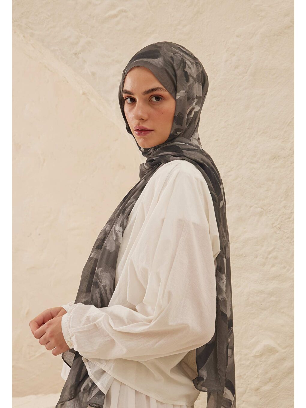 Gri Summer Rose Desen Rami Şal Gümüş-2