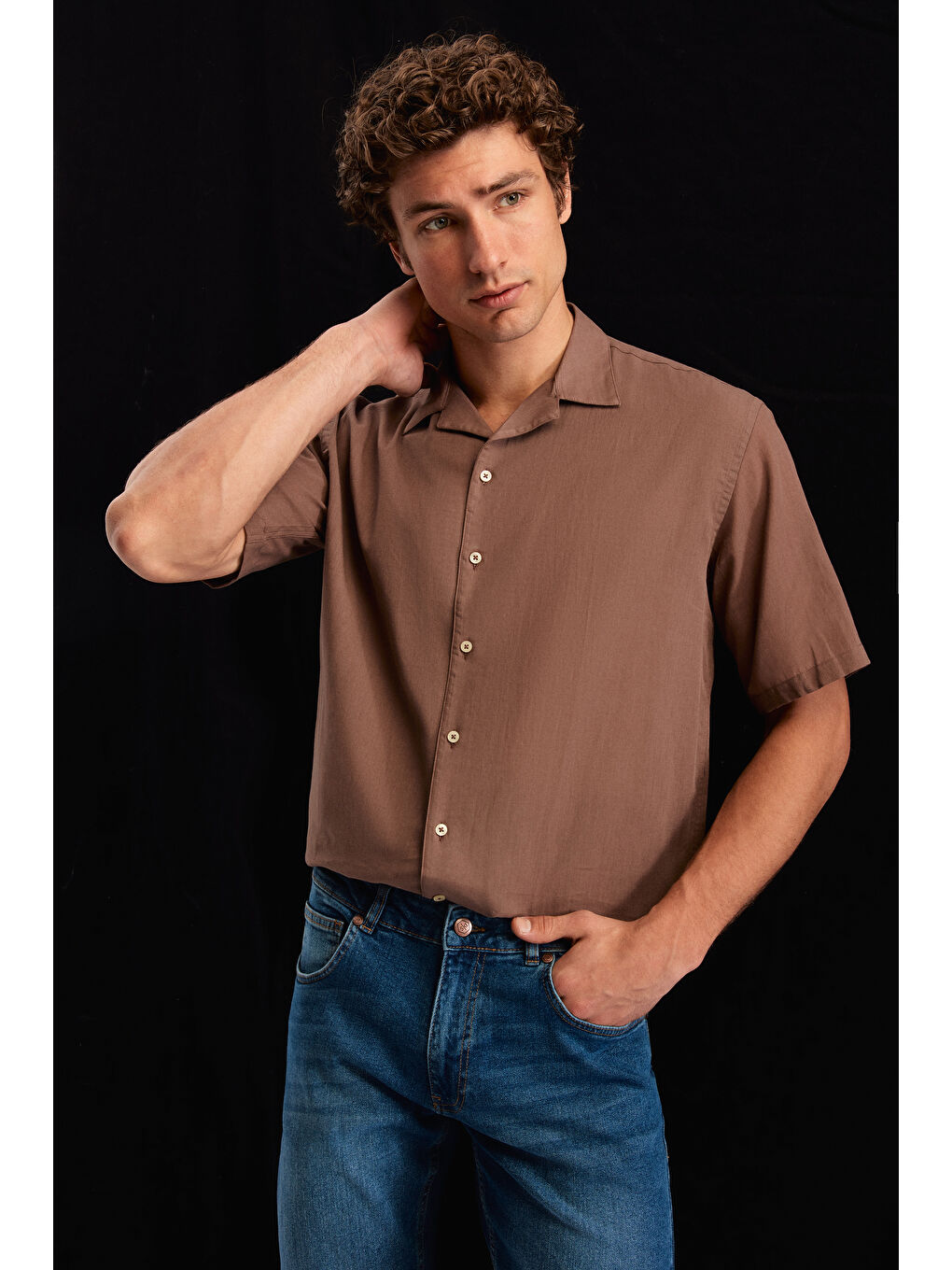 Ds Damat Relaxed Kahverengi Düz Pamuklu Keten Görünümlü İzci Yaka Yazlık Gömlek-1