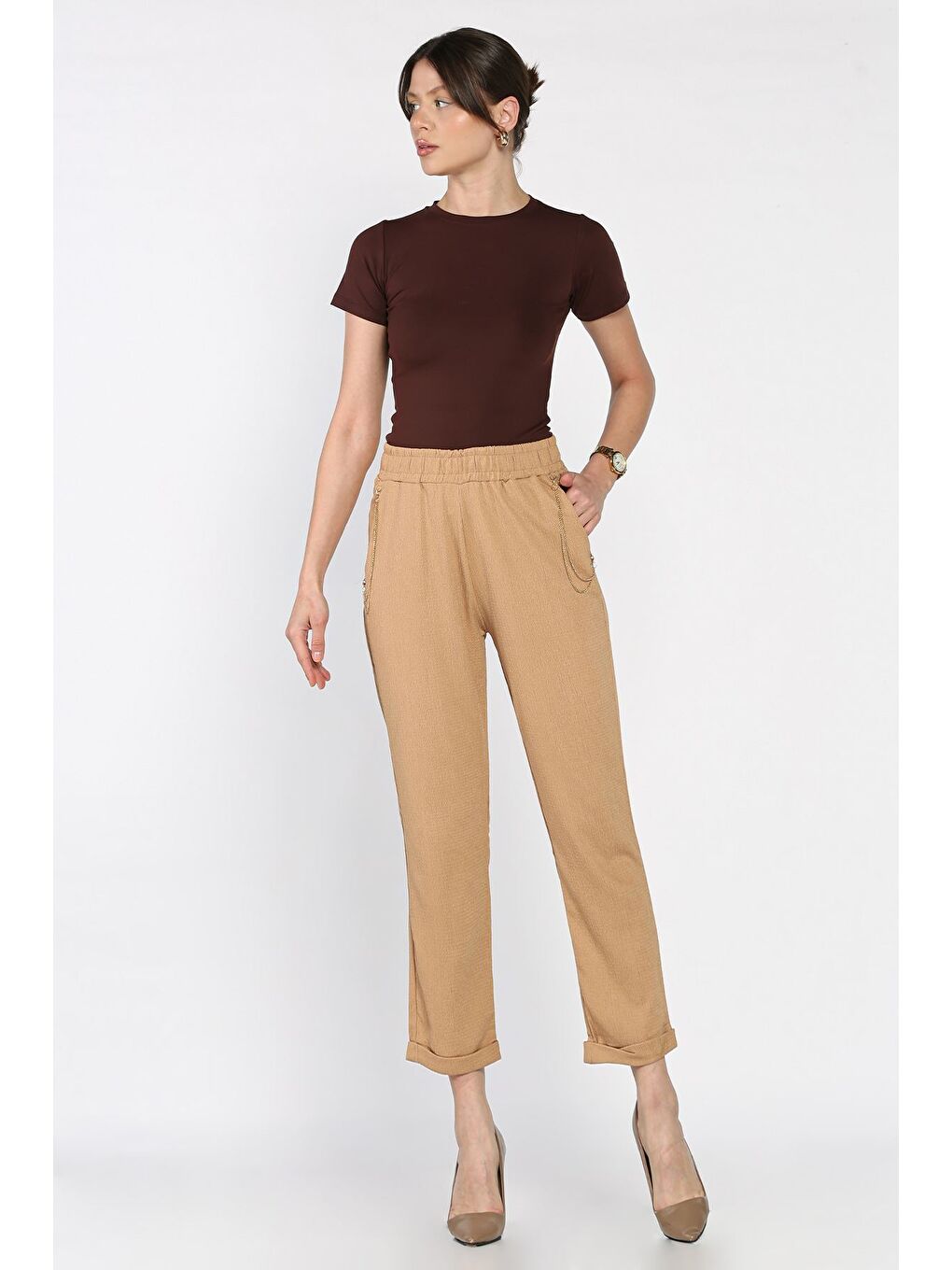 Bej Kadın Bel Lastikli Zincir Aksesuarlı Duble Paça Pantolon-1