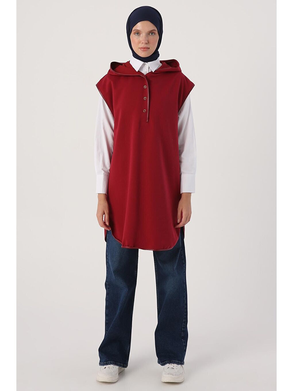 Koyu Bordo Yarım Patlı Kapüşonlu Örme Süveter-1