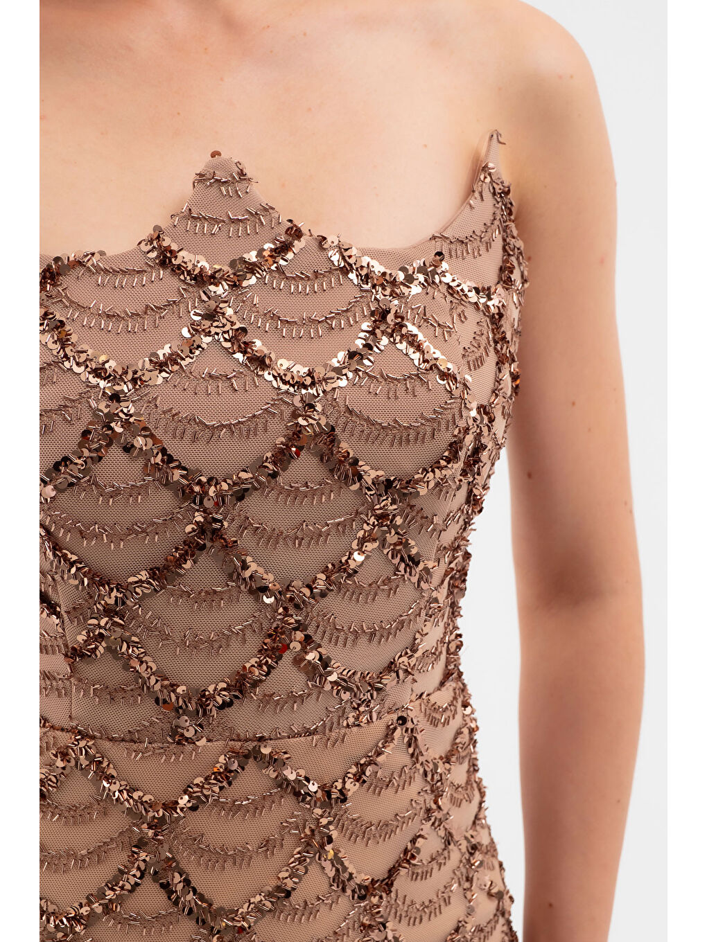 Kadın Kahverengi Dar Kalıp Straplez Boncuk İşlemeli Uzun Abiye Elbise-3