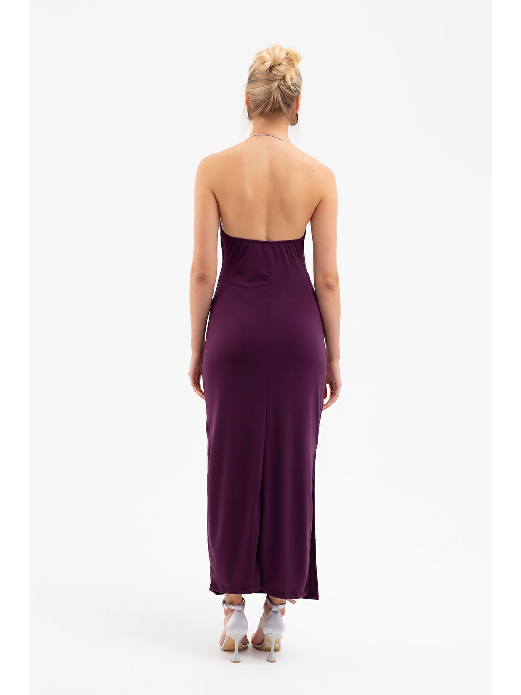 Kadın Mürdüm Aksesuar Detay Dekolteli Uzun Elbise-5