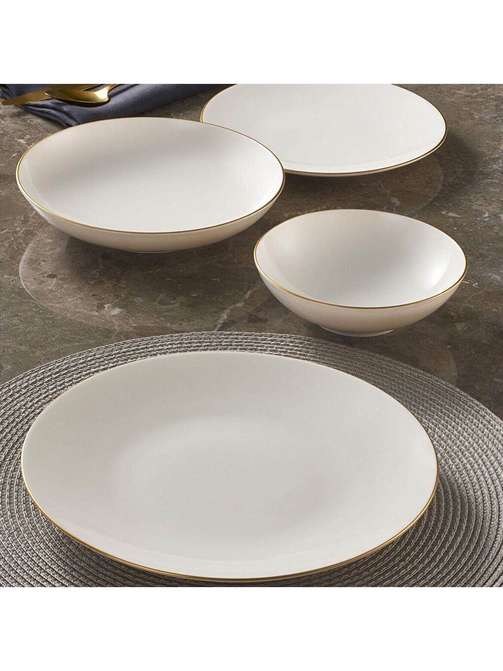 Ekru Camelia 6 Kişilik 24 Parça Yemek Takımı Mat Gold-2